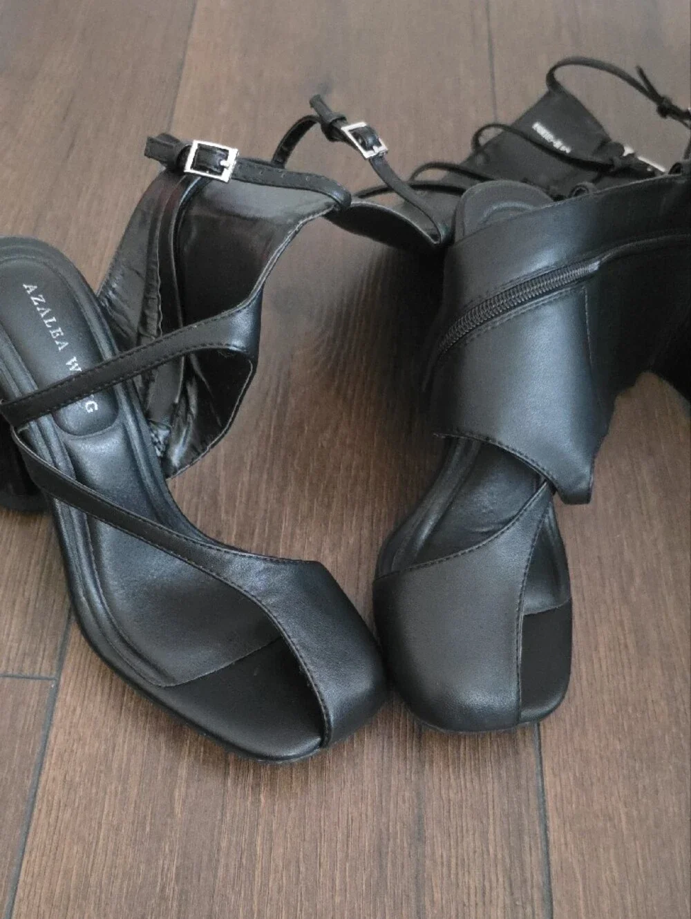 ANDRIUS-BLACK GLADIATOR SANDAL